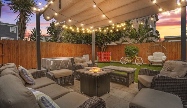Calypso Breeze, Hot Tub, Fire Pit, Games, 2 King Bed, 1 Minute Walk to the Beach