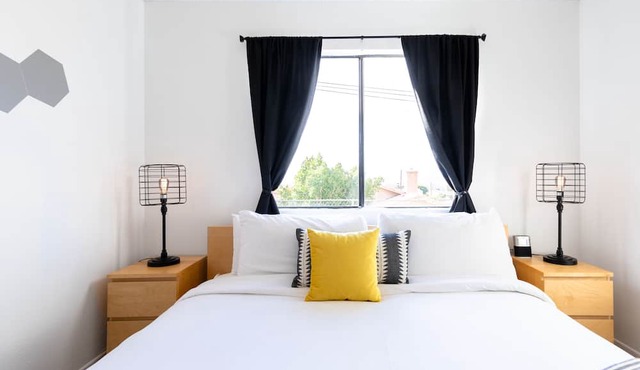 B2-Special Desert Long Short Term 2BR Full Kitchen