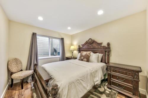 Luxury Keys Living: 3BR Pool Boat Dock & BBQ