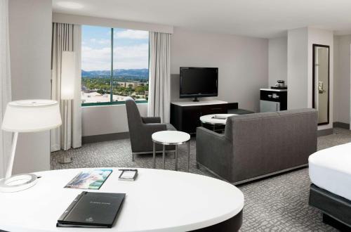 Hilton Woodland Hills/Los Angeles